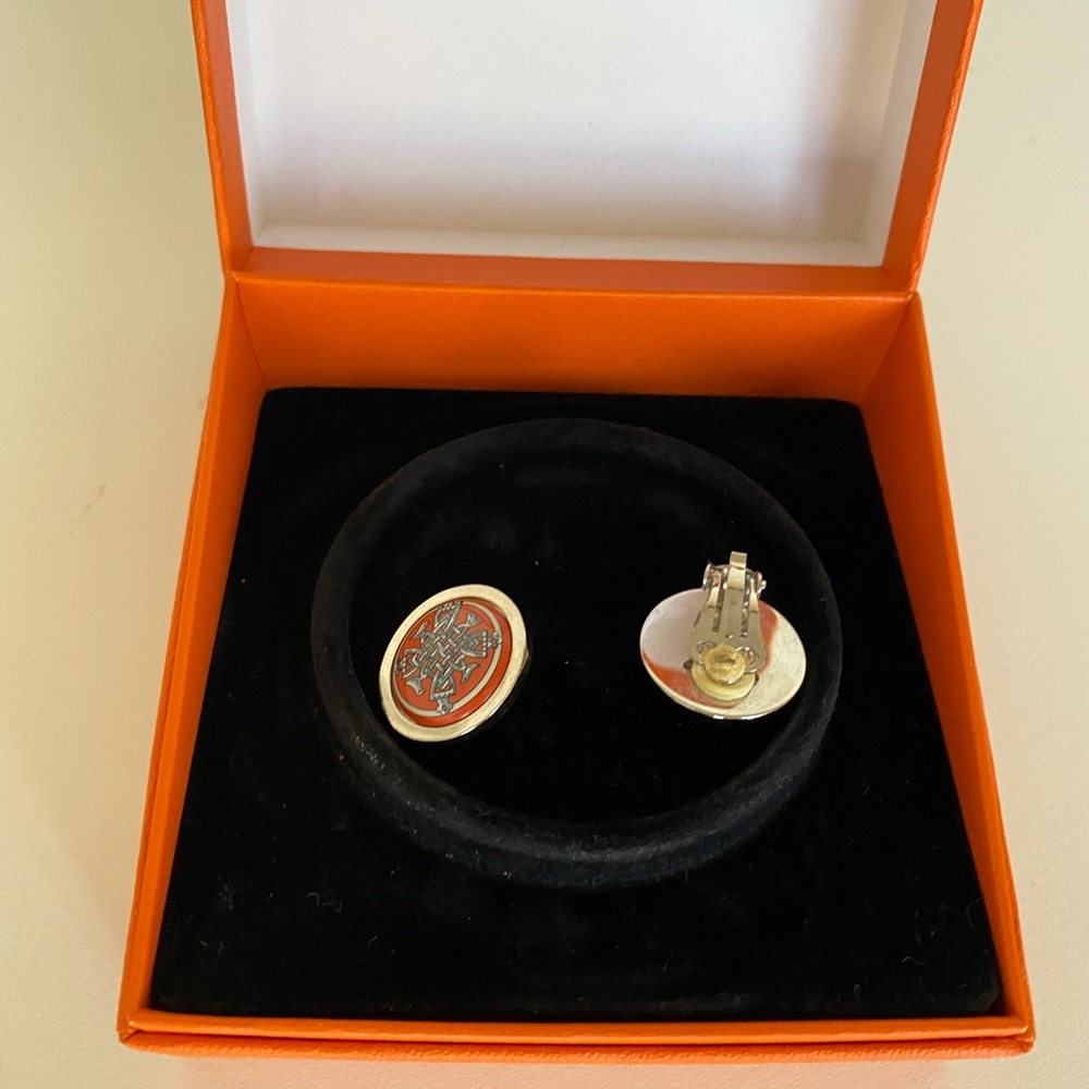 Authentic Hermès enamel clip on earrings!